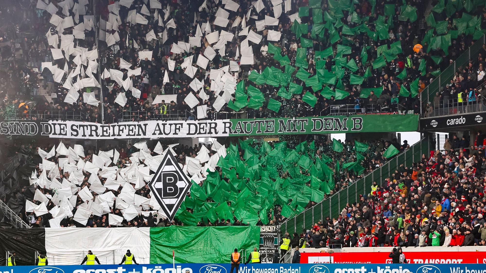 Die Fans von Borussia Mönchengladbach mit einer Choreografie.