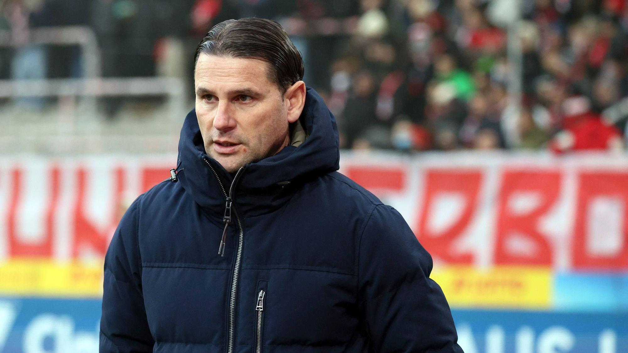 Gerardo Seoane beim Auswärtsspiel gegen den SC Freiburg.