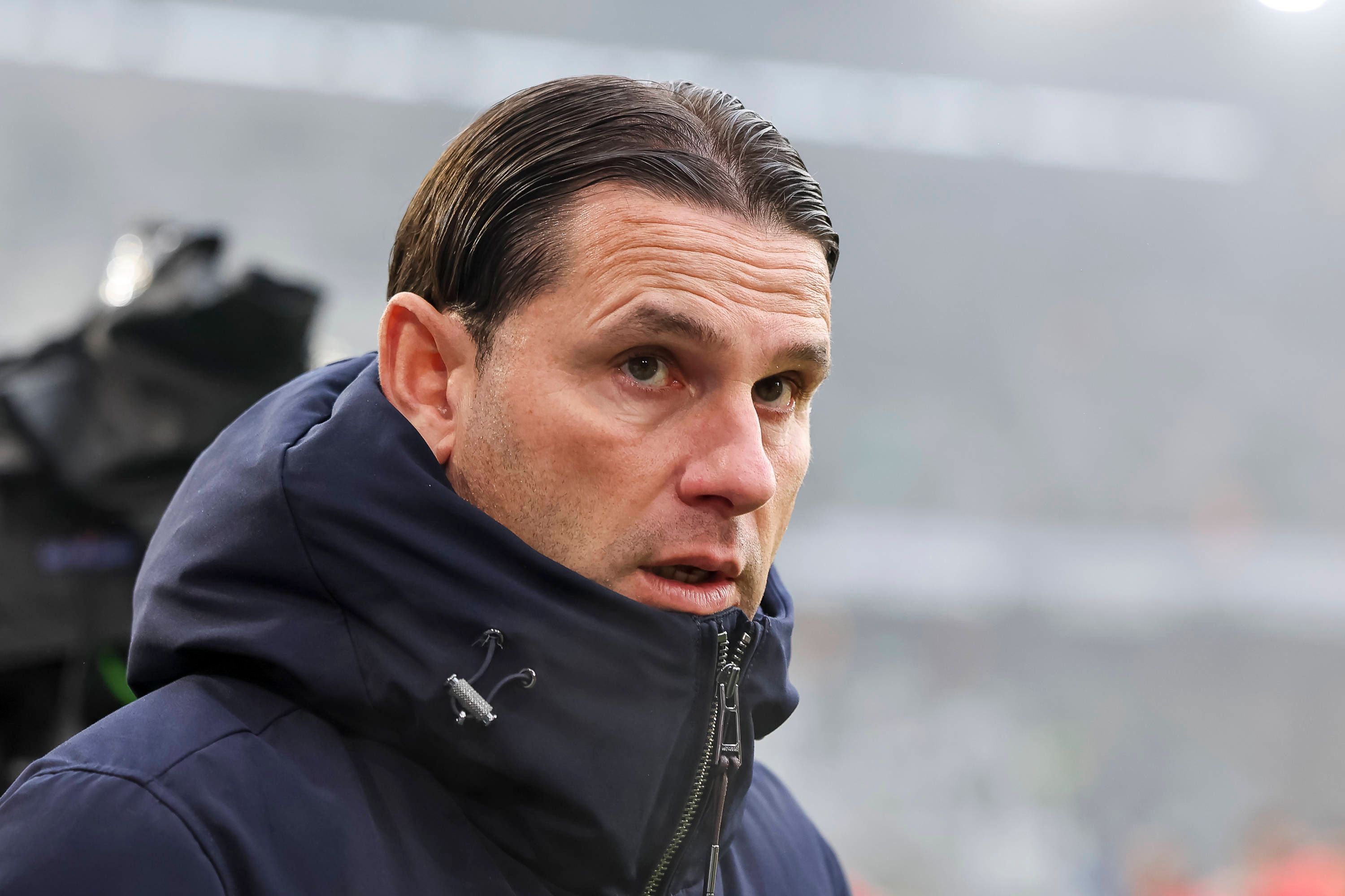 Gerardo Seoane guckt etwas verdutzt.