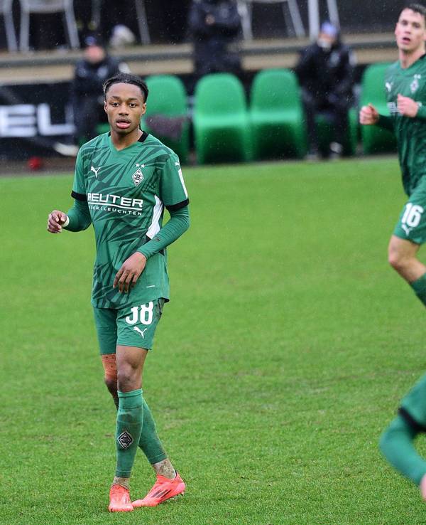 Borussia Mönchengladbachs Yvandro Borges Sanches läuft im Testspiel gegen NEC Nijmegen über den Platz.
