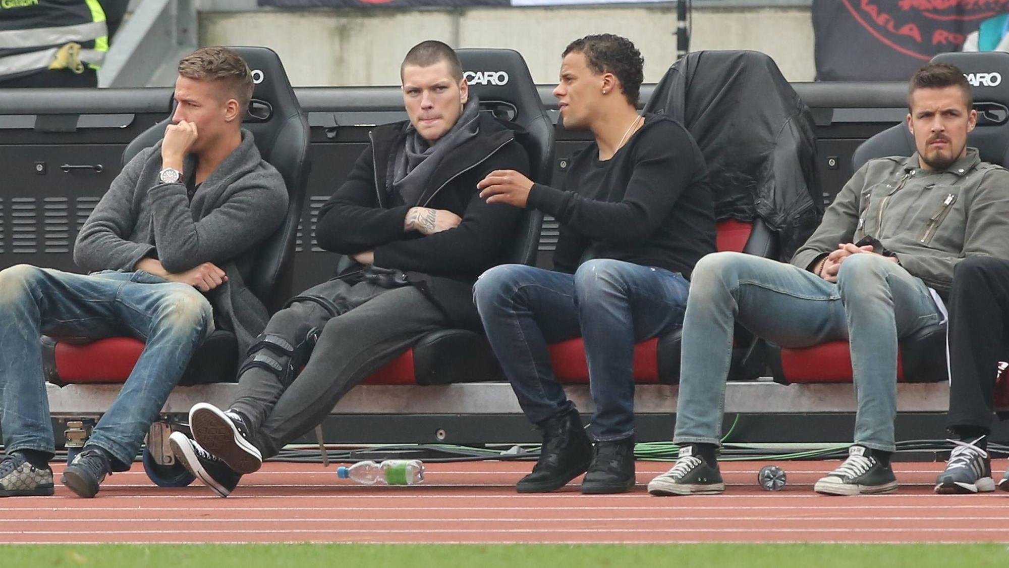 Spieler des 1. FC Nürnberg auf der Bank.