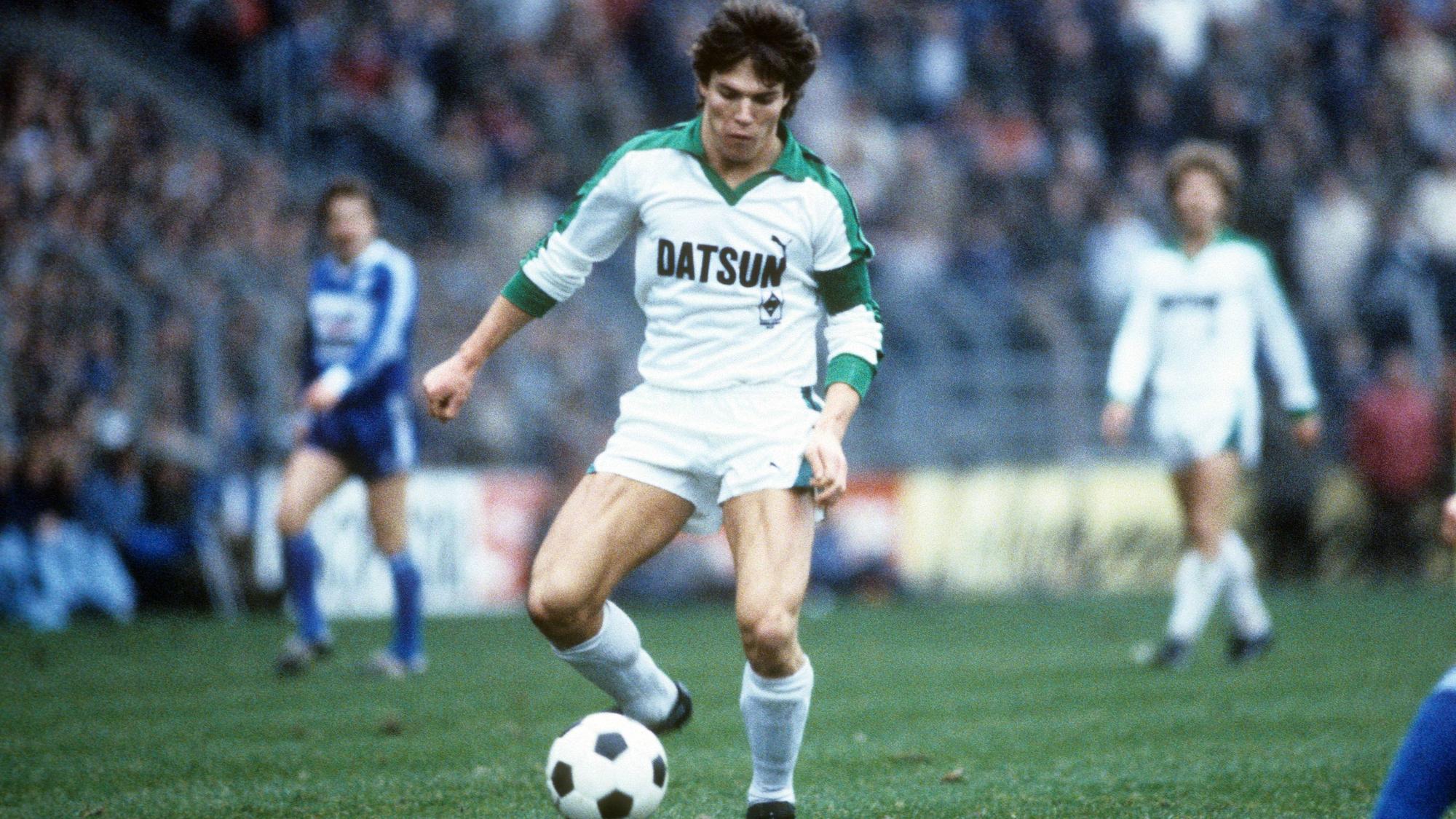 Lothar Matthäus am Ball im Trikot von Borussia Mönchengladbach.