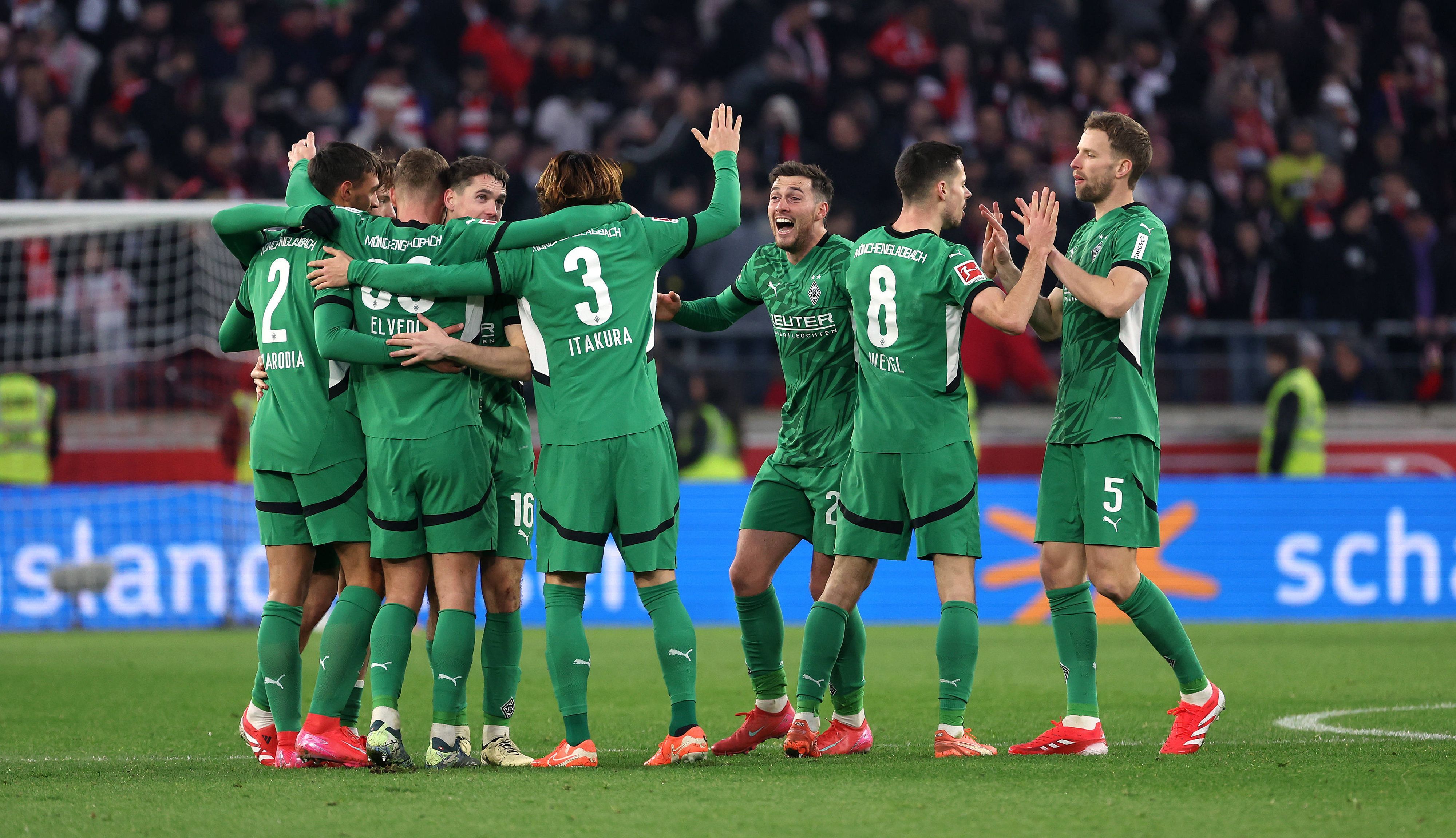 Die Borussia-Profis jubeln gemeinsam.