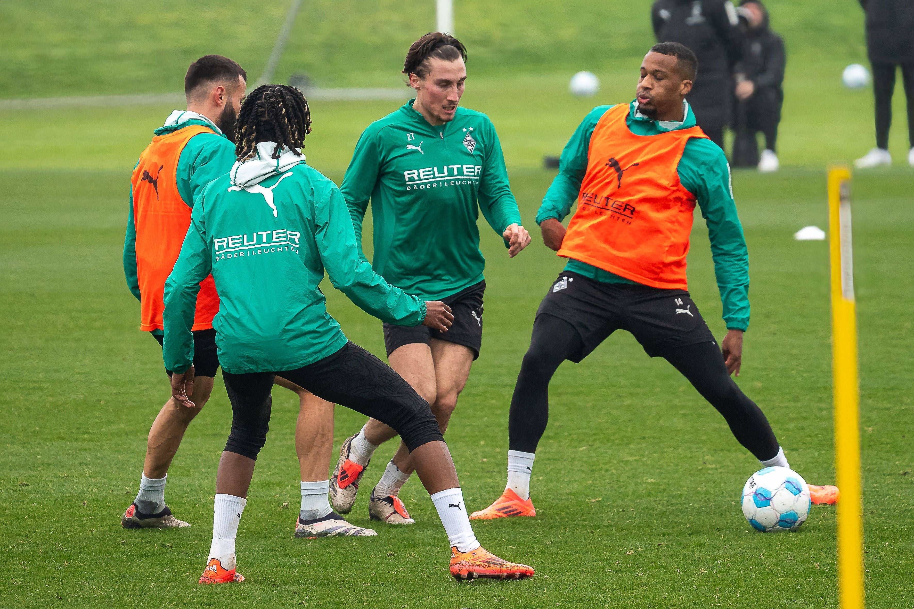 Spieler von Borussia Mönchengladbach beim Training.