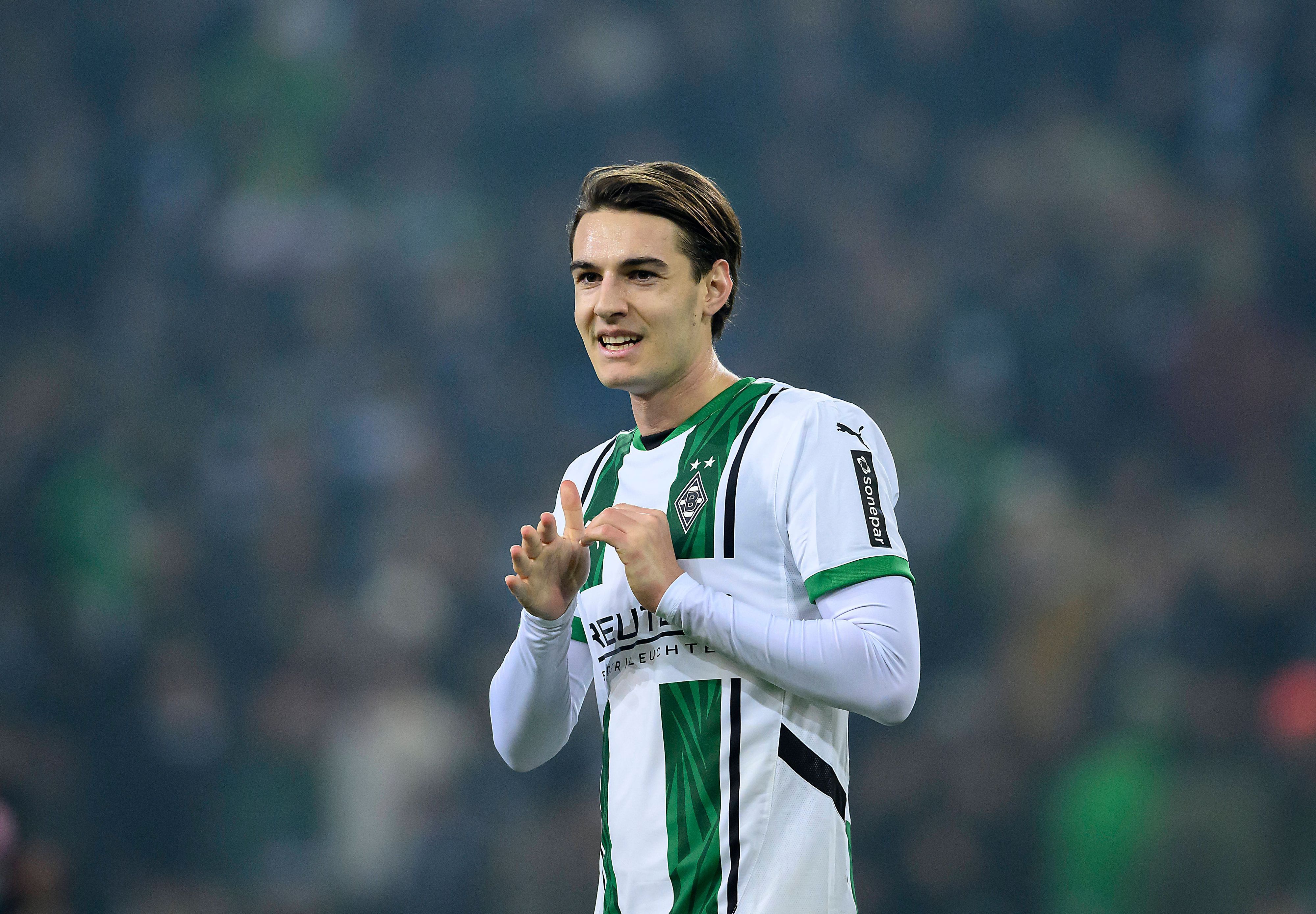 Florian Neuhaus beim Spiel von Borussia Mönchengladbach gegen Eintracht Frankfurt.