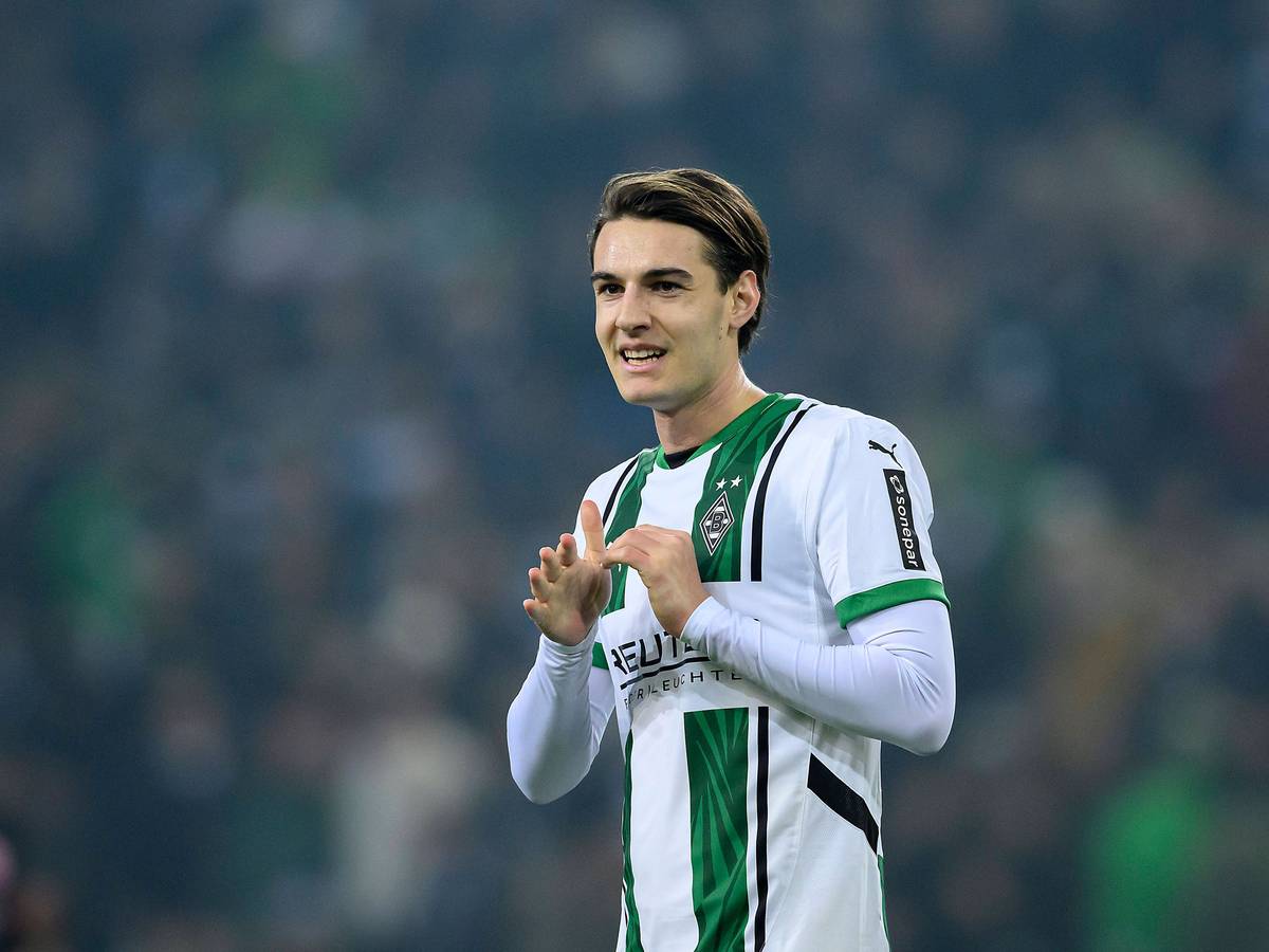 Florian Neuhaus beim Spiel von Borussia Mönchengladbach gegen Eintracht Frankfurt.