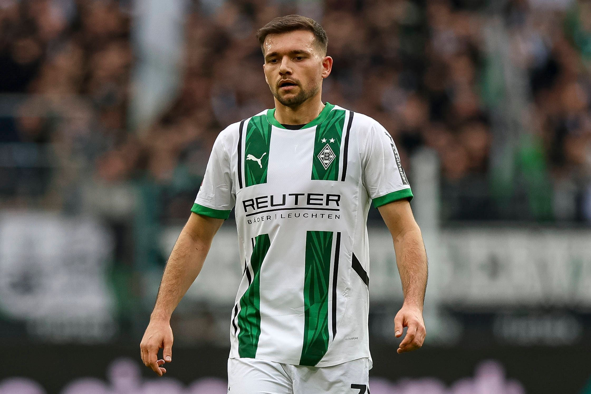Kevin Stöger wirkt frustriert.