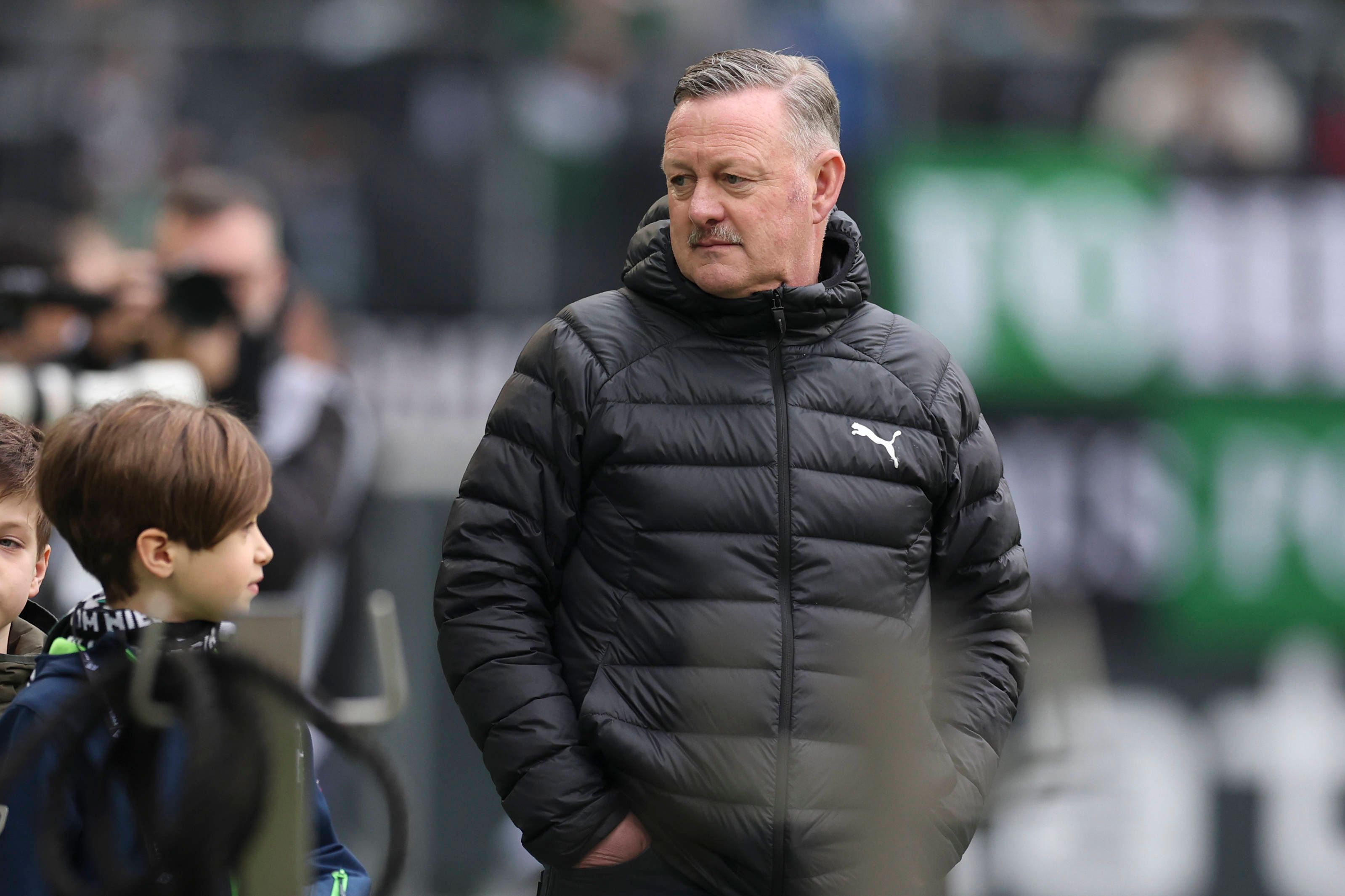 Roland Virkus vor einem Spiel von Borussia Mönchengladbach in der Bundesliga.