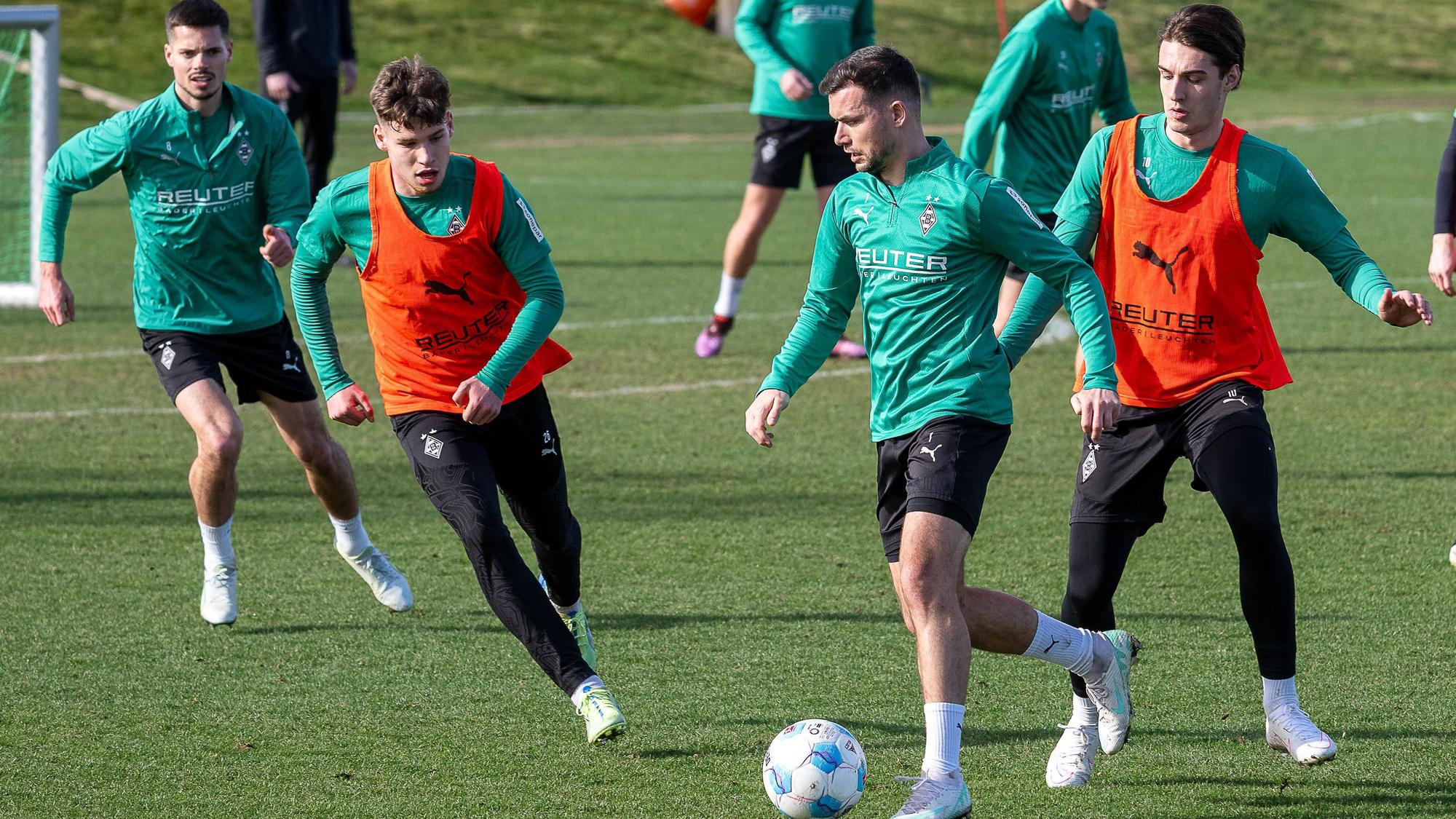 Spieler von Borussia Mönchengladbach beim Training.