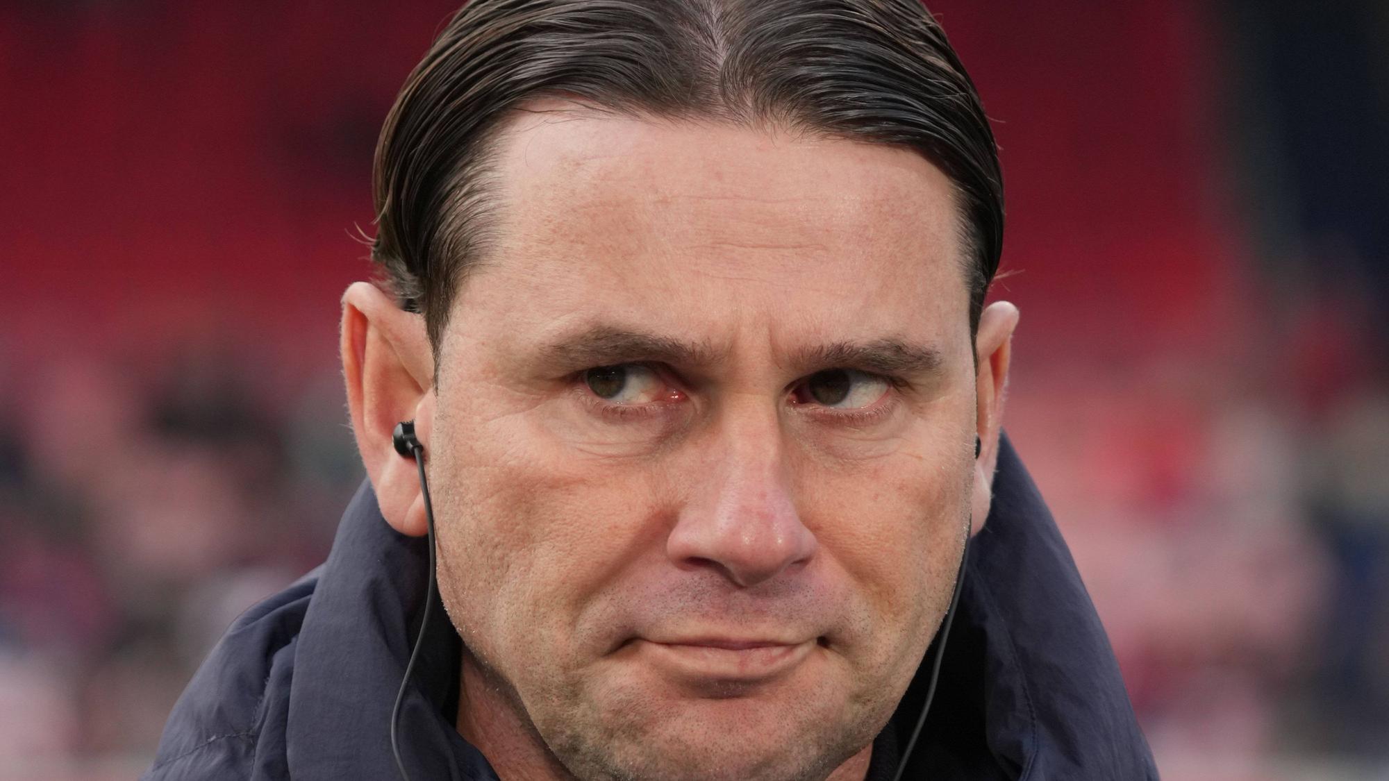 Gerardo Seoane schaut leicht skeptisch.