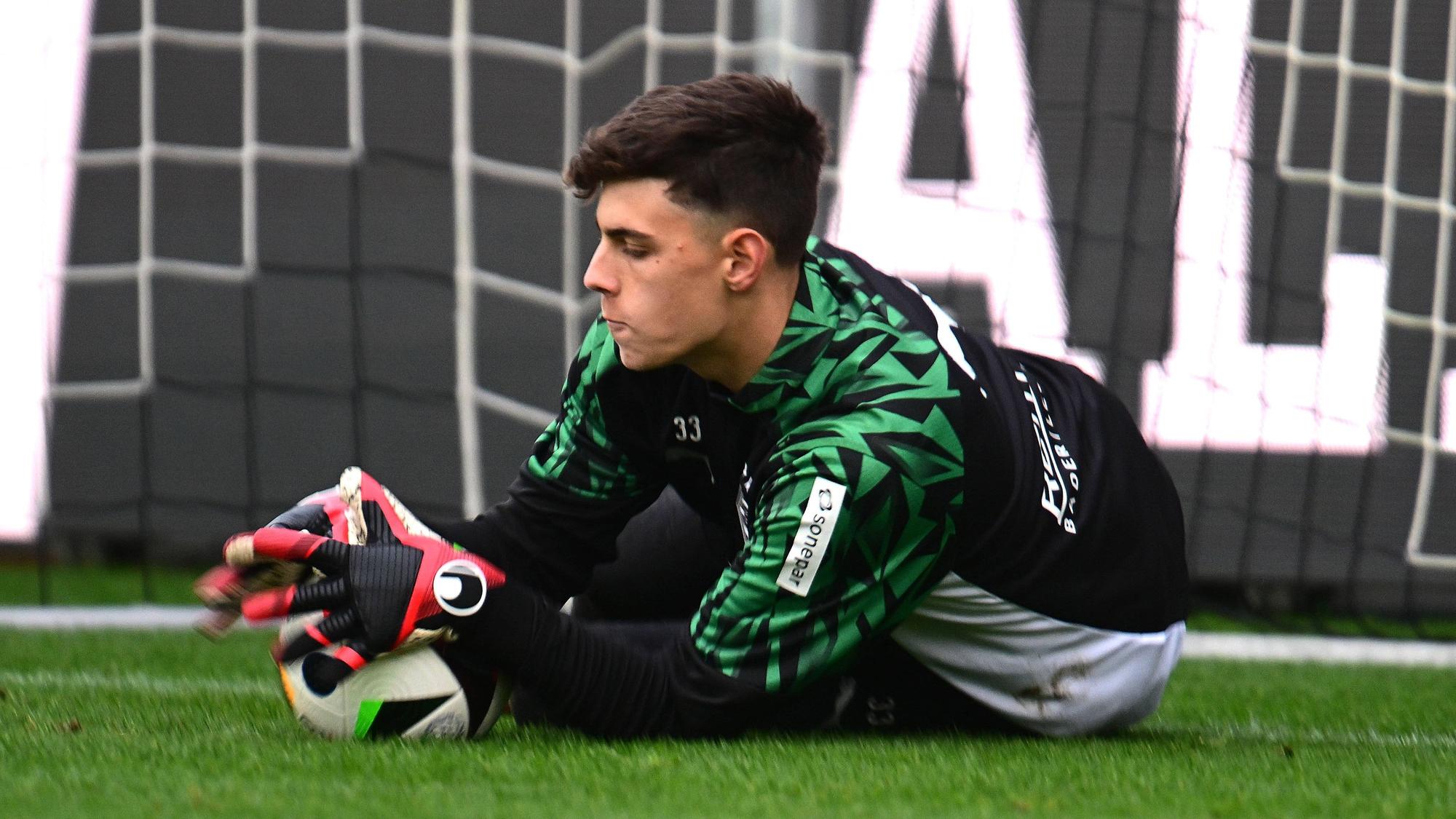Maximilian Neutgens im Keeper-Training.