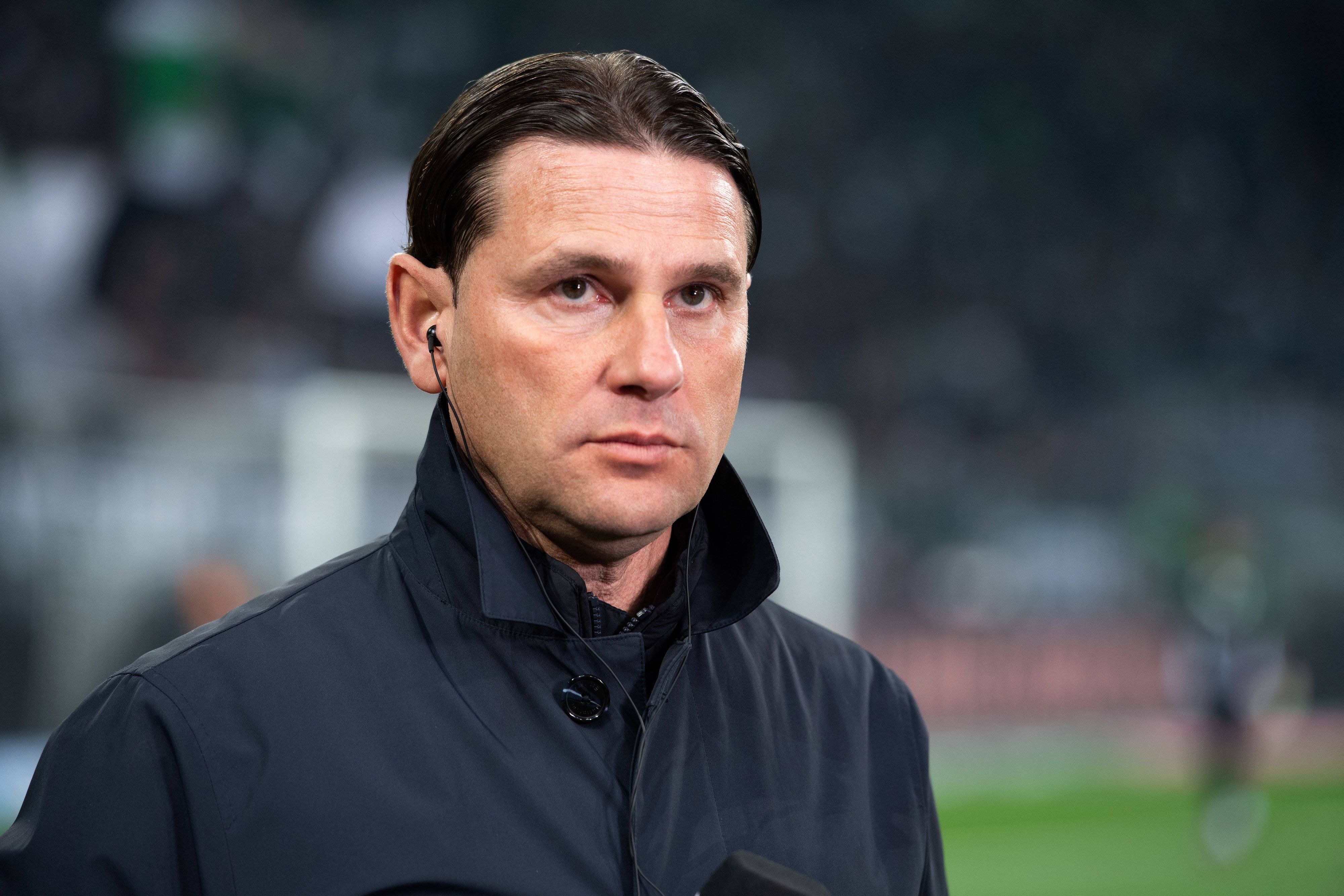 Gerardo Seoane blickt in die Ferne.
