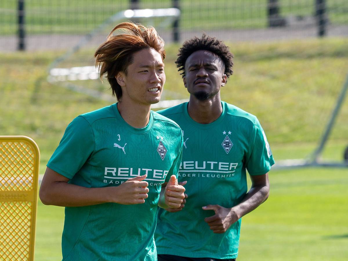Ko Itakura und Nathan Ngoumou beim Training in der Sonne.