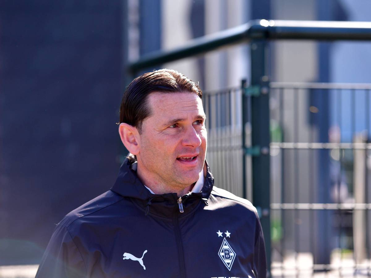 Gerardo Seoane beim Training von Borussia Mönchengladbach.
