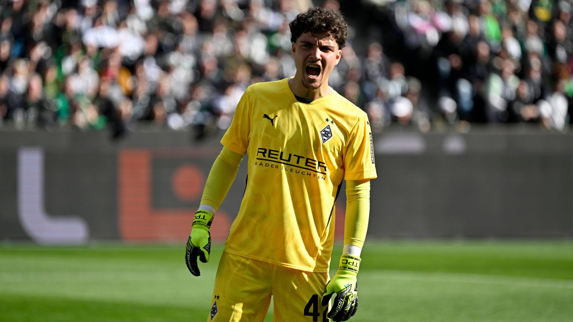Tiago Pereira Cardoso schreit auf dem Platz.