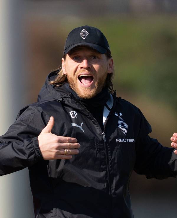 Eugen Polanski gestikuliert beim Spiel der Gladbacher U23 gegen den 1. FC Bocholt.