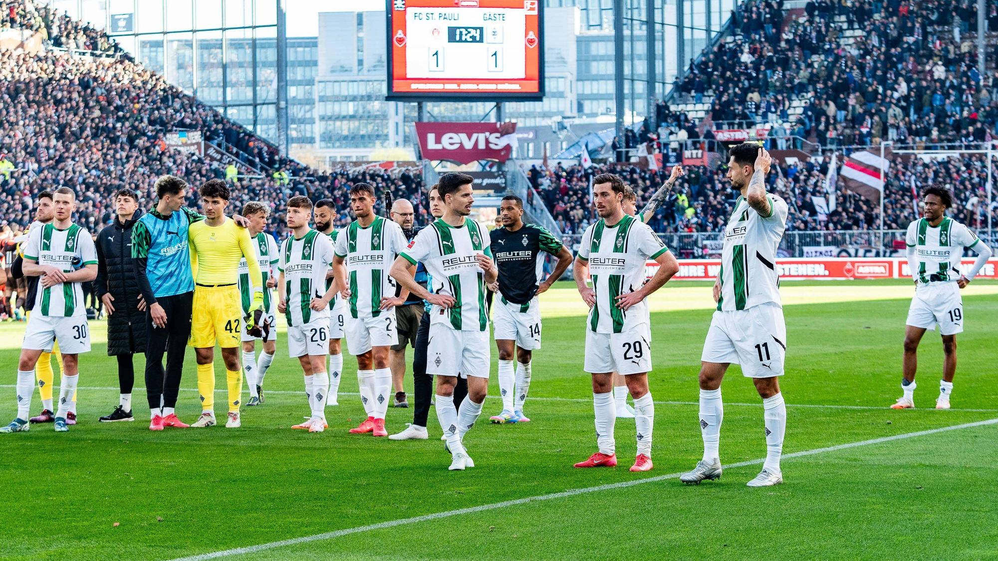 Spieler von Borussia Mönchengladbach sind enttäuscht.