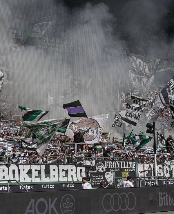 Nordkurve im Borussia-Park beim Spiel gegen den SC Freiburg am 12. April 2025..