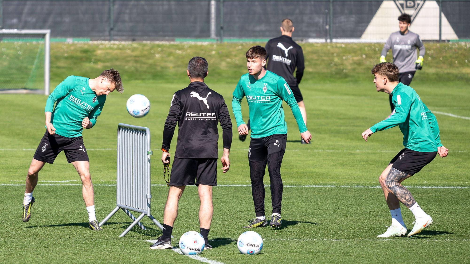 Spieler von Borussia Mönchengladbach beim Training.
