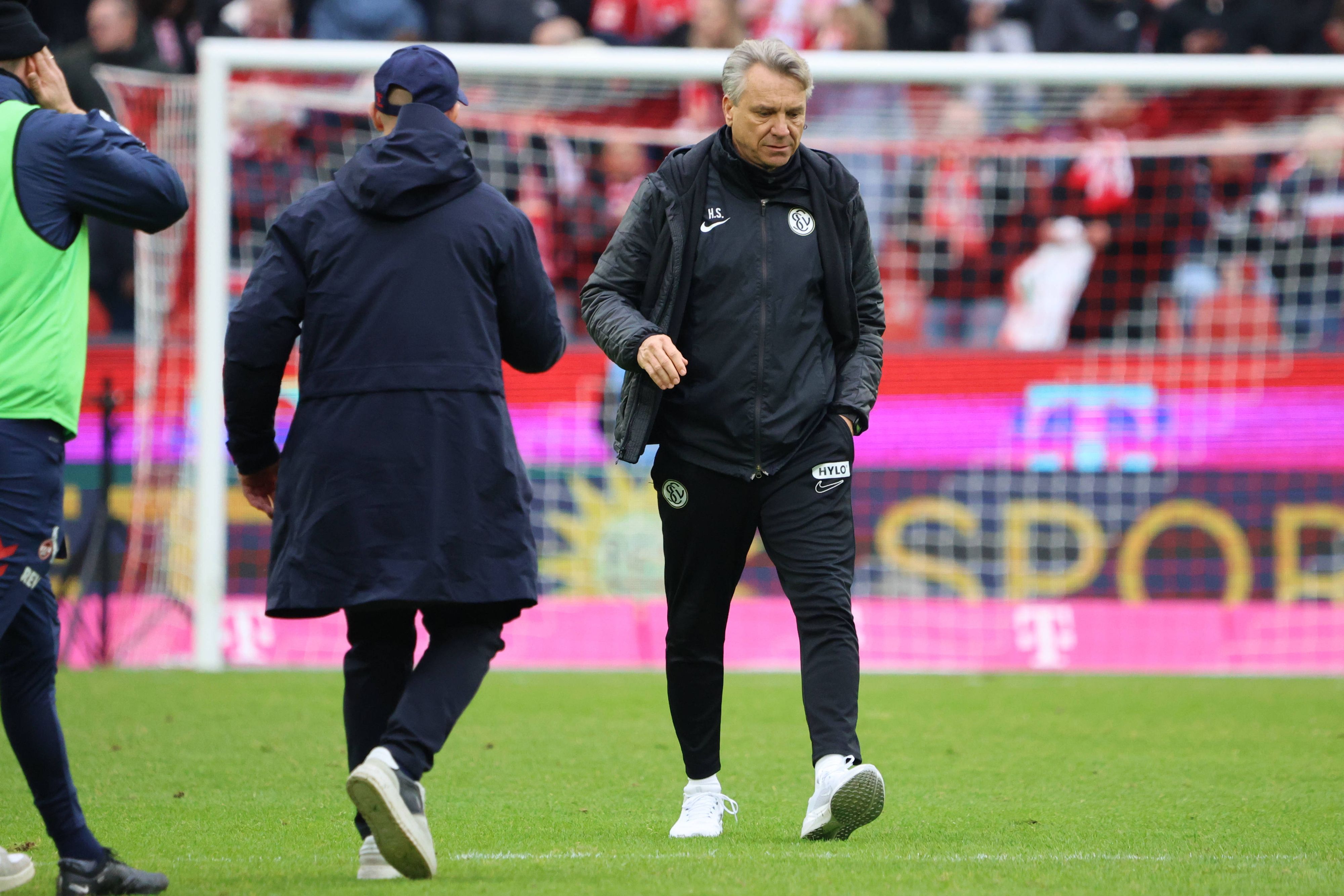 Horst Steffen beim Spiel mit Elversberg in Köln. Er wird offenbar bei Borussia Mönchengladbach gehandelt.