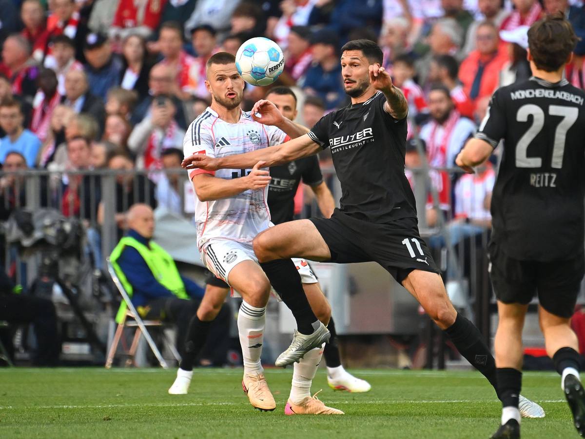 Tim Kleindienst im Zweikampf mit Eric Dier.