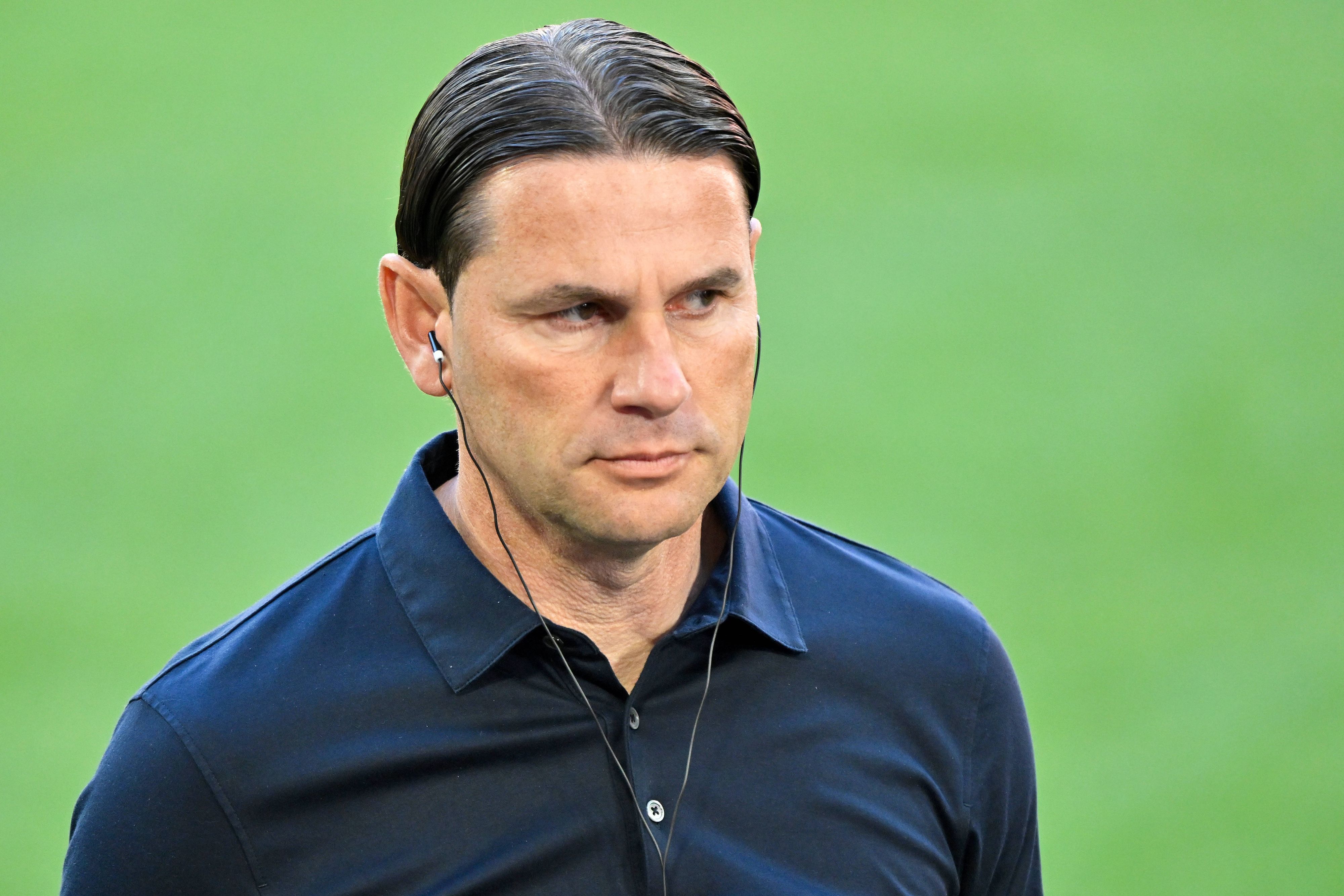 Gerardo Seoane am Spielfeldrand.