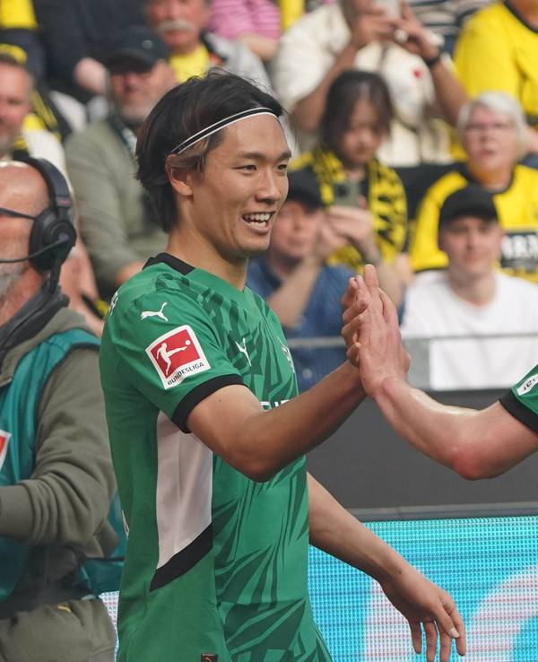 Ko Itakura und Lukas Ullrich jubeln.