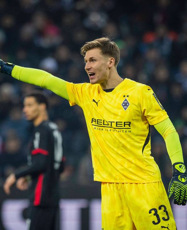 Gladbach-Keeper Moritz Nicolas.