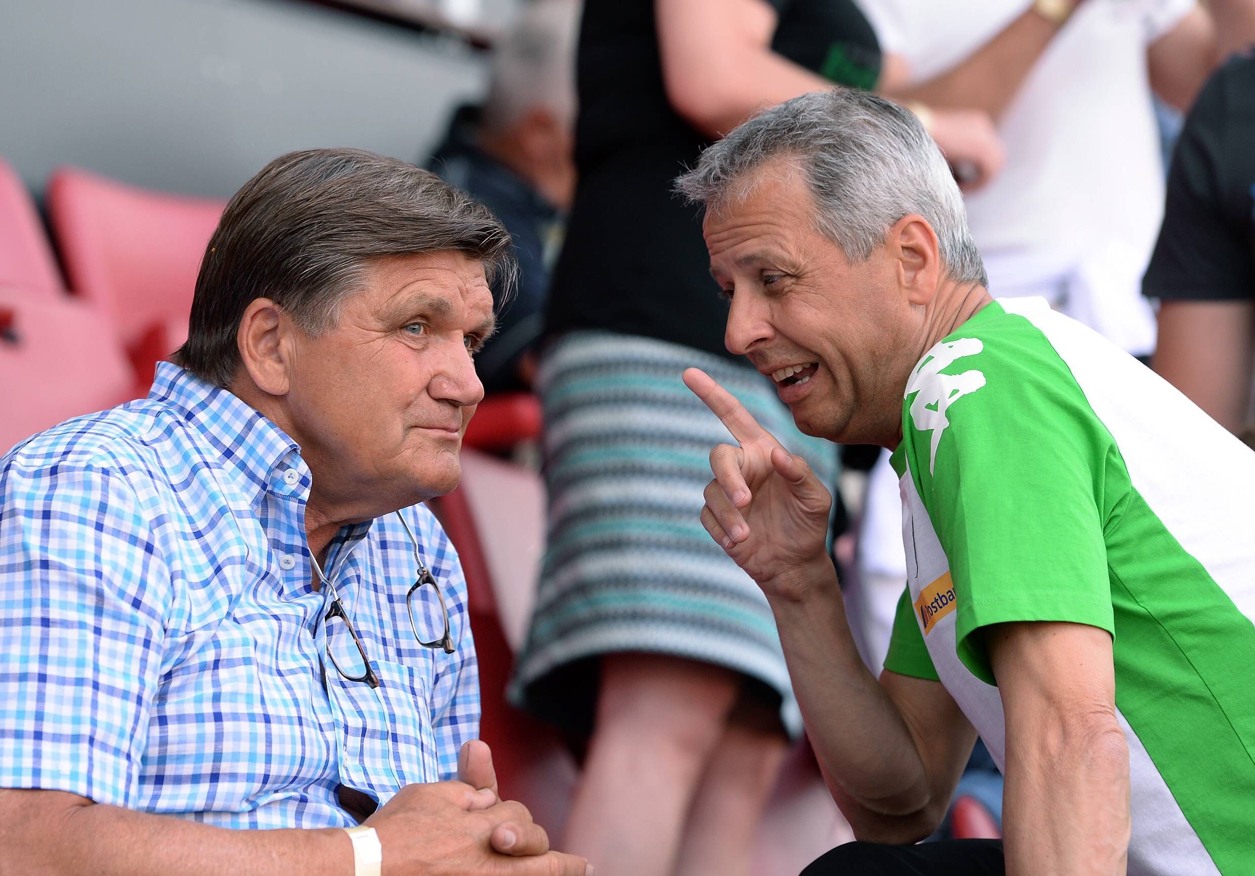 Lucien Favre im Gespräch mit Hans Meyer.