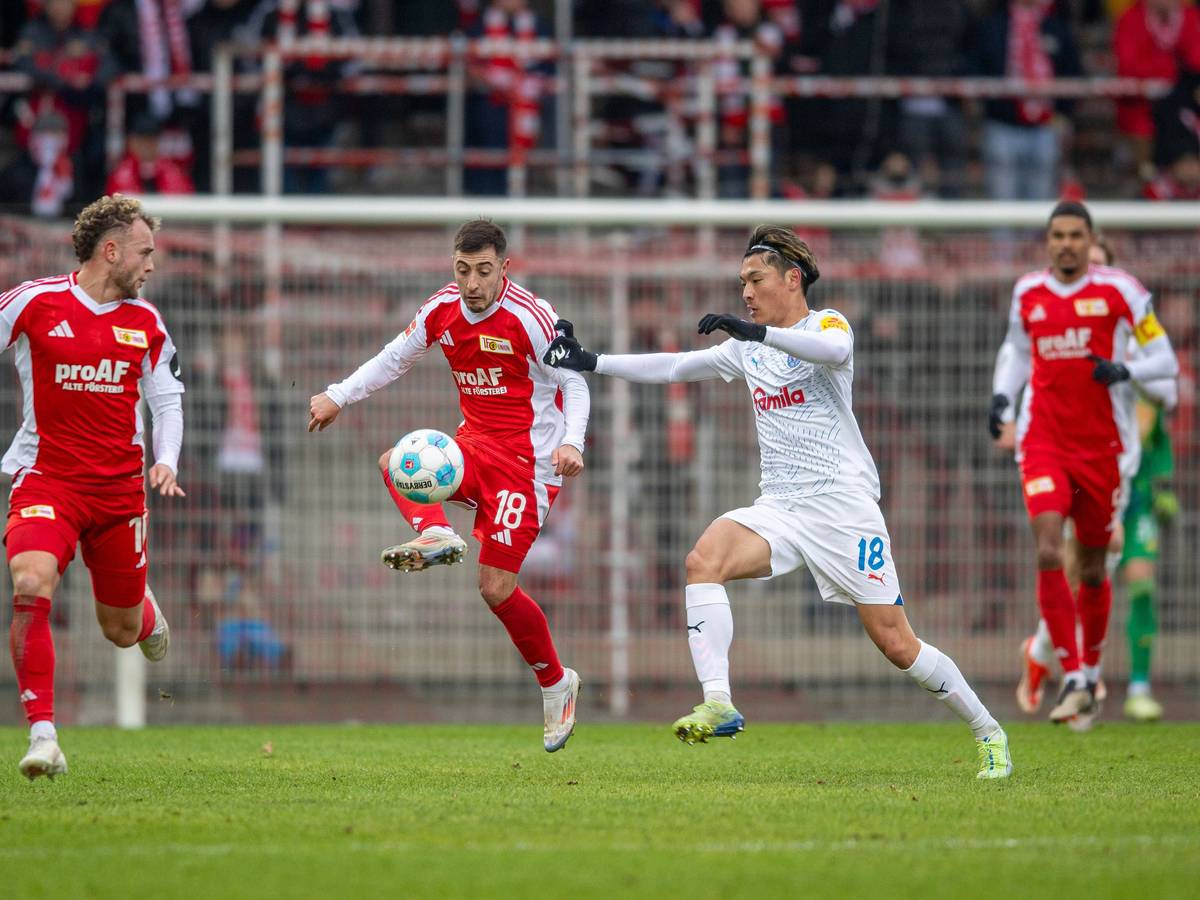 Union Berlin gegen Holstein Kiel in einem Testspiel.
