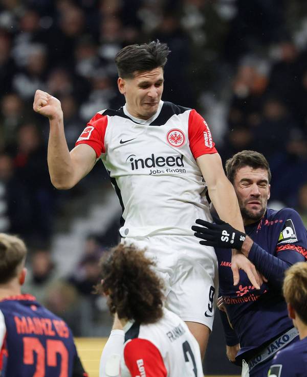Igor Matanovic am 21. Dezember 2024 beim Duell gegen den FSV Mainz 05.