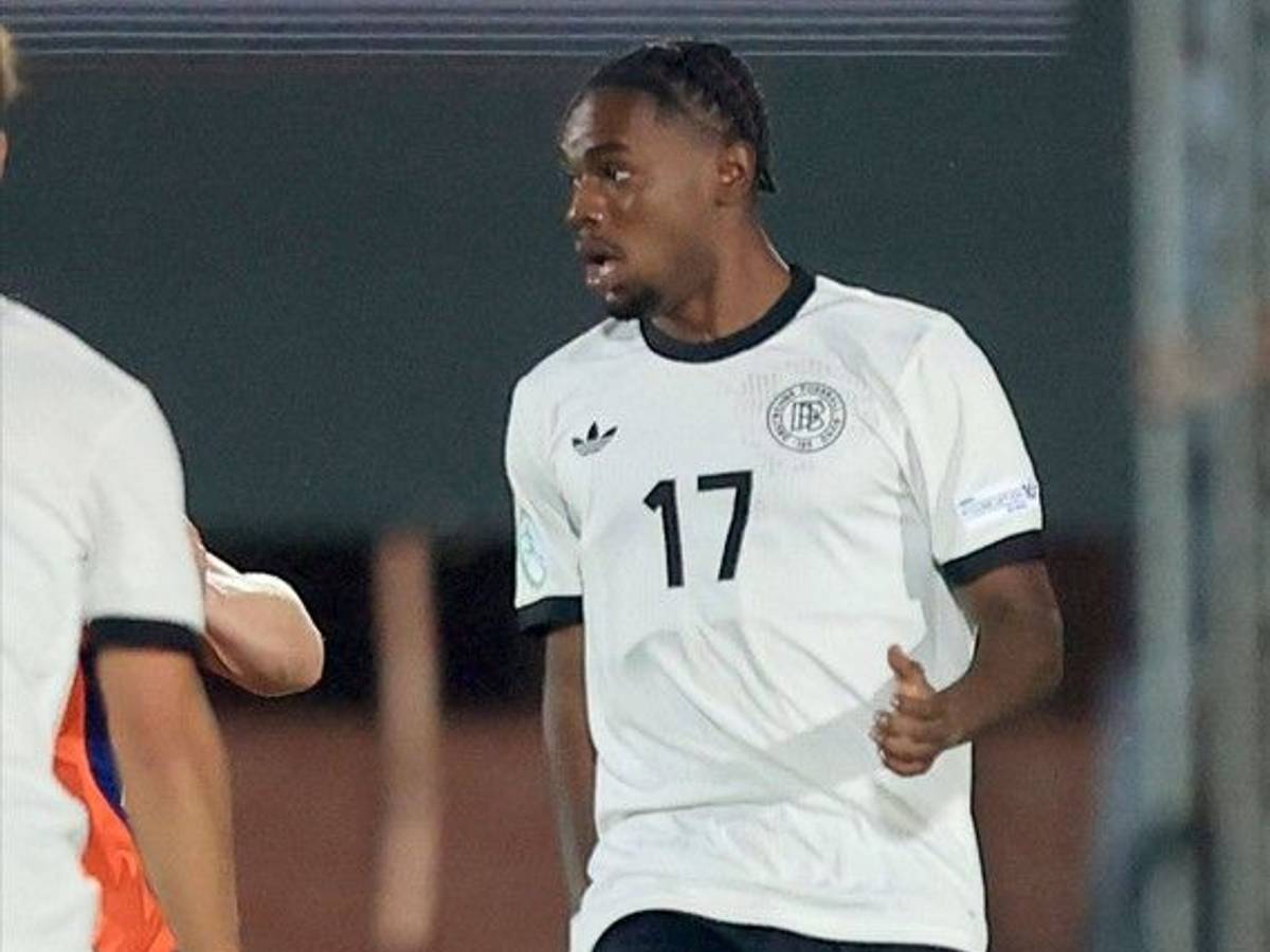 Charles Herrmann im DFB-Trikot.