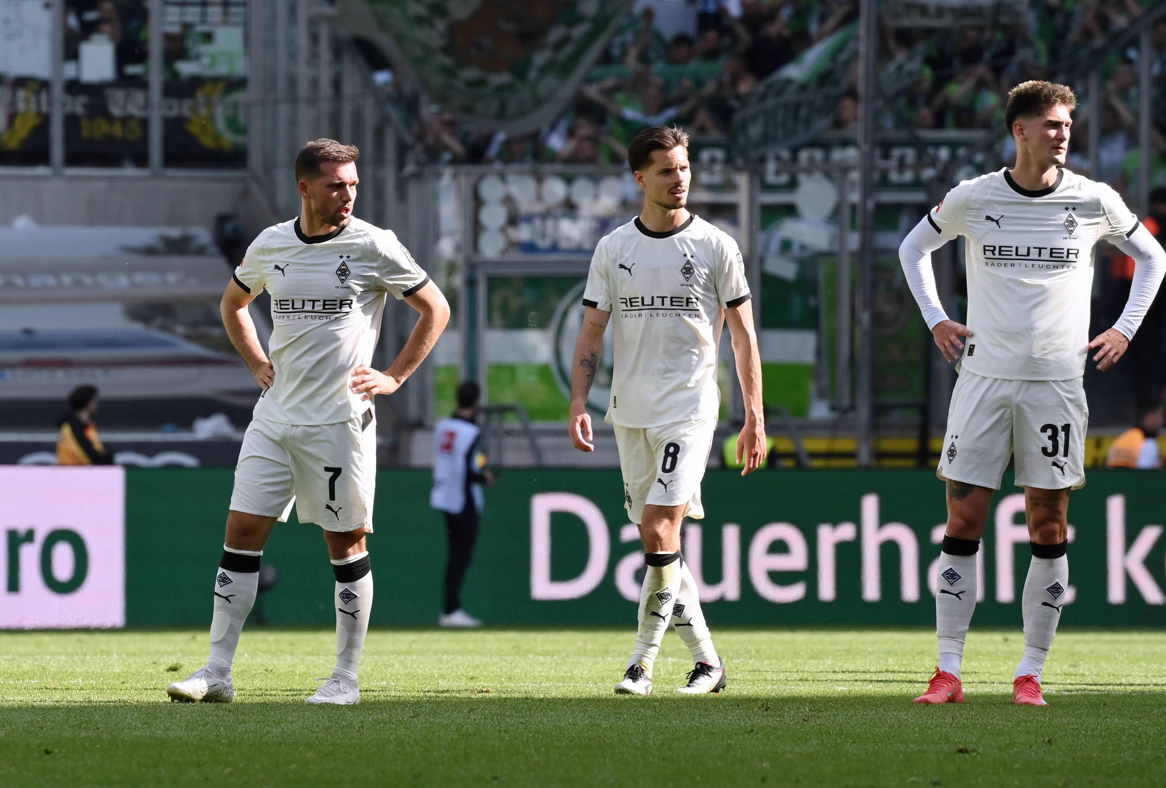 Spieler von Borussia Mönchengladbach mit dem Heimtrikot für die Saison 2025/26.