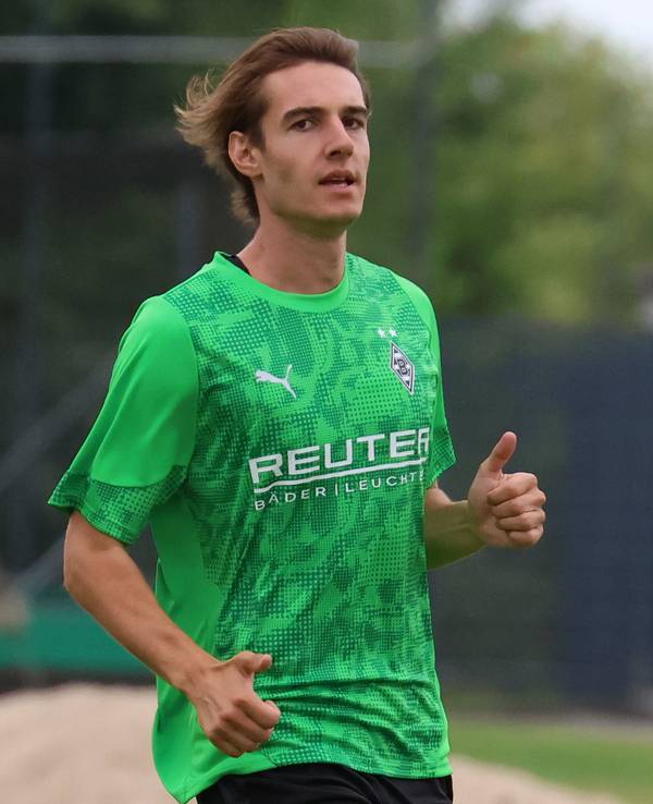 Florian Neuhaus beim Training.