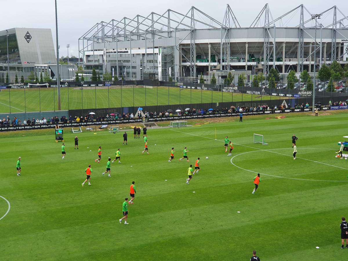 Die Spieler von Borussia Mönchengladbach beim Training.
