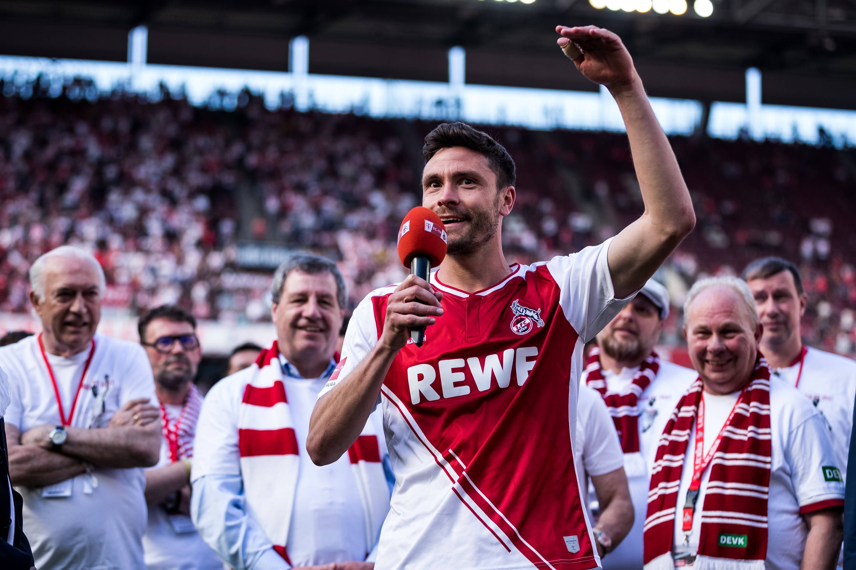 Jonas Hector am 27. Mai 2023 nach seinem letzten Spiel als Profi im Trikot des 1. FC Köln.