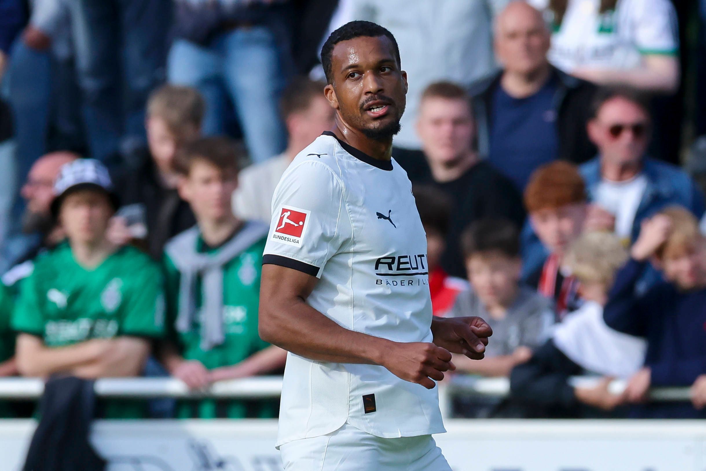 Alassane Plea.