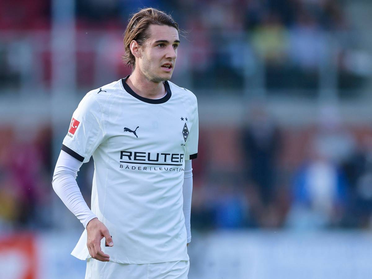 Florian Neuhaus bei einem Testspiel von Borussia Mönchengladbach.