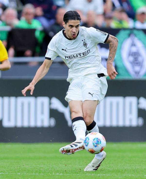 Kevin Diks beim Testspiel gegen Metalist Charkiw am 22. Juli 2025.