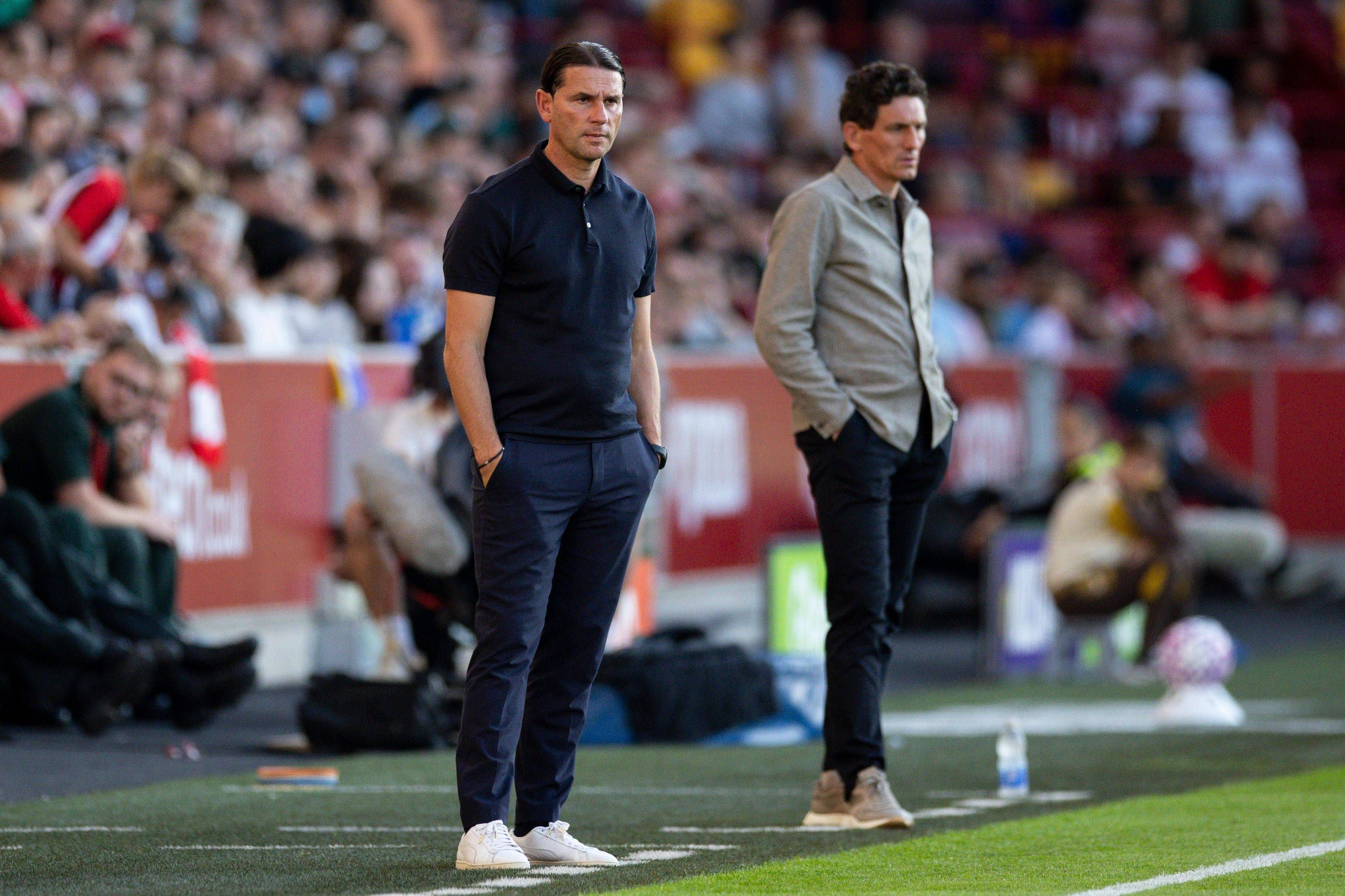 Gerardo Seoane in Brentford an der Seitenlinie.