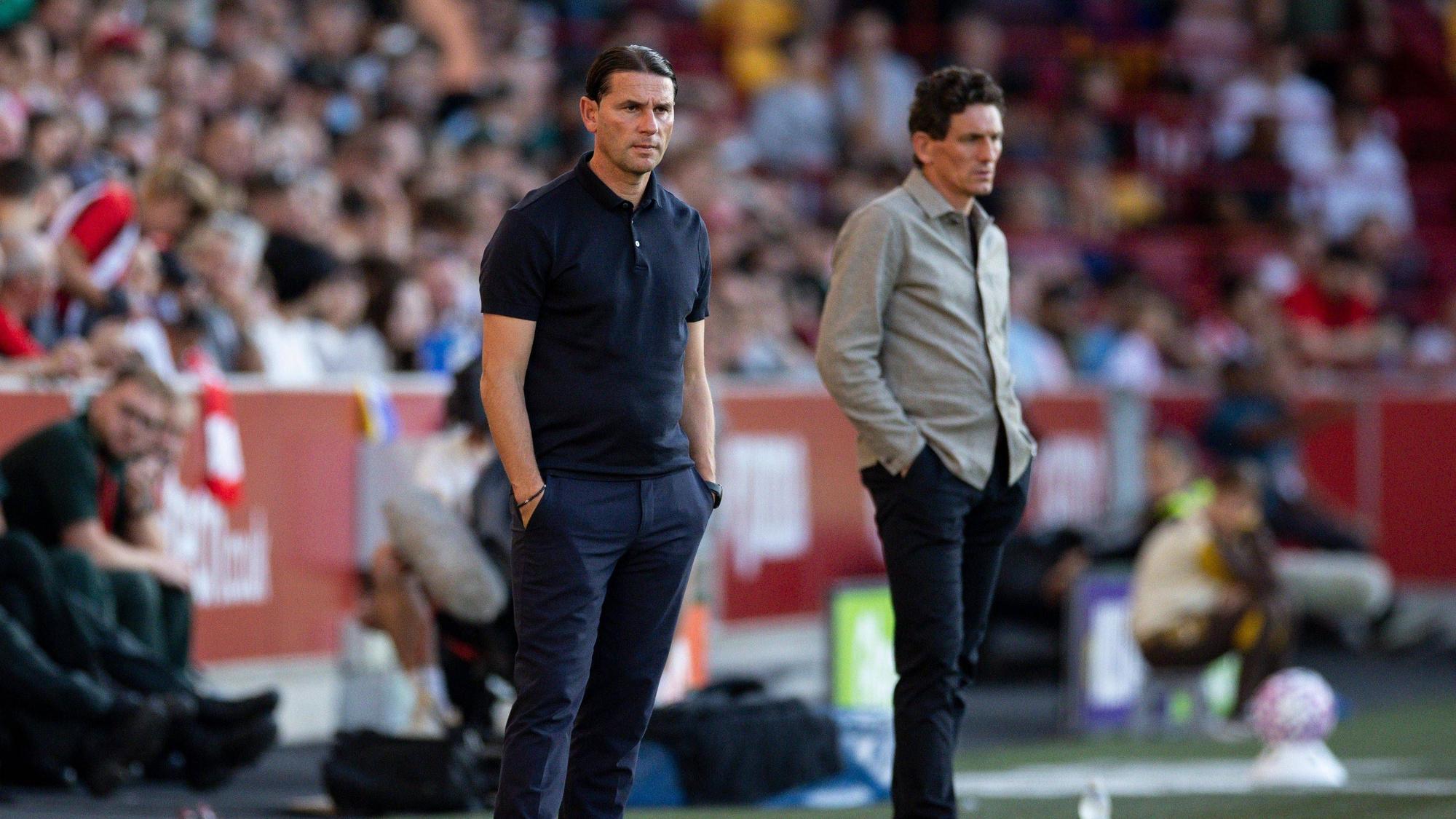 Gerardo Seoane in Brentford an der Seitenlinie.