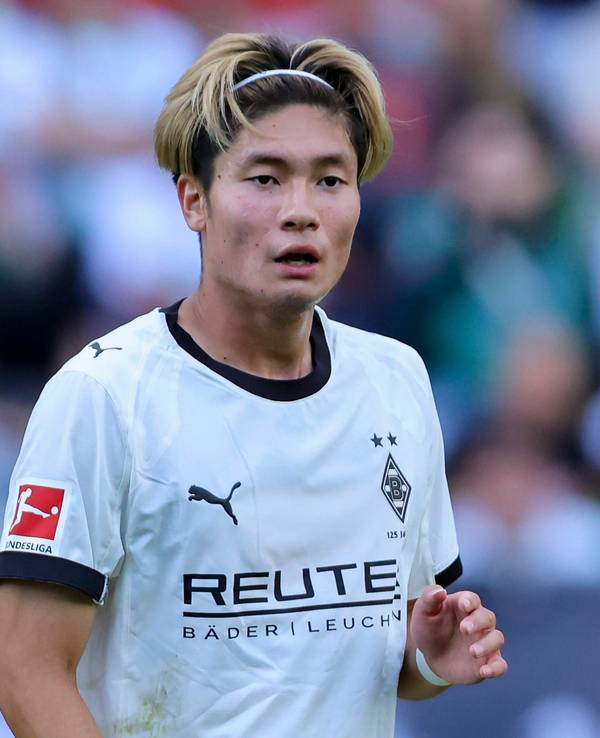 Shio Fukuda im Gladbach-Trikot.