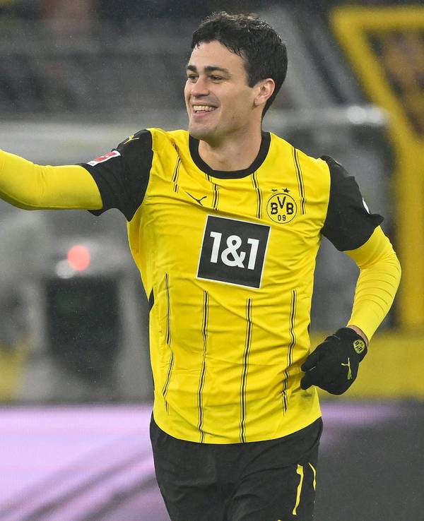 Giovanni Reyna jubelt im Dortmund-Trikot.