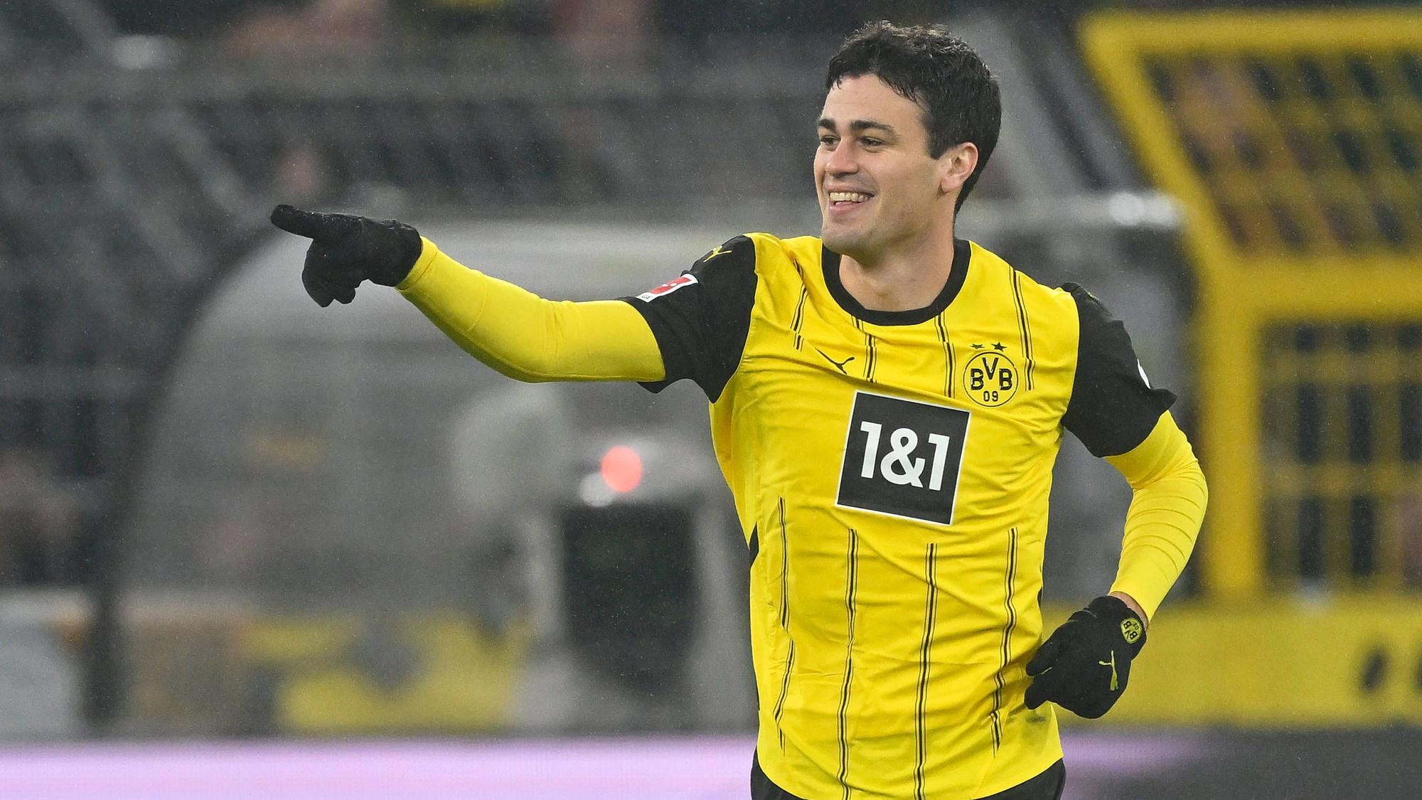 Giovanni Reyna jubelt im Dortmund-Trikot.