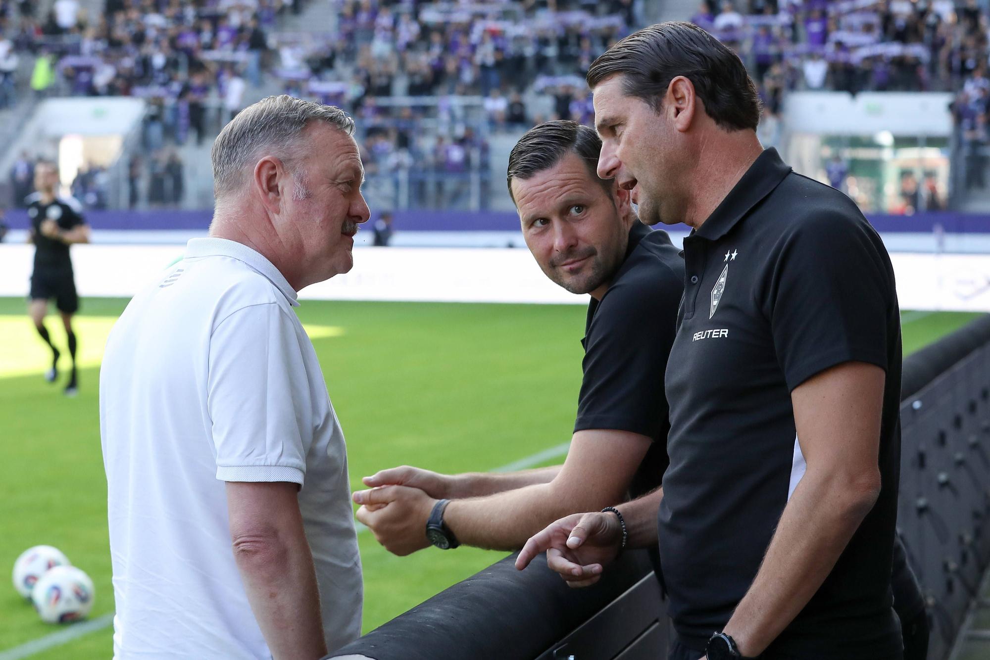 Roland Virkus und Gerardo Seoane im angeregten Gespräch.
