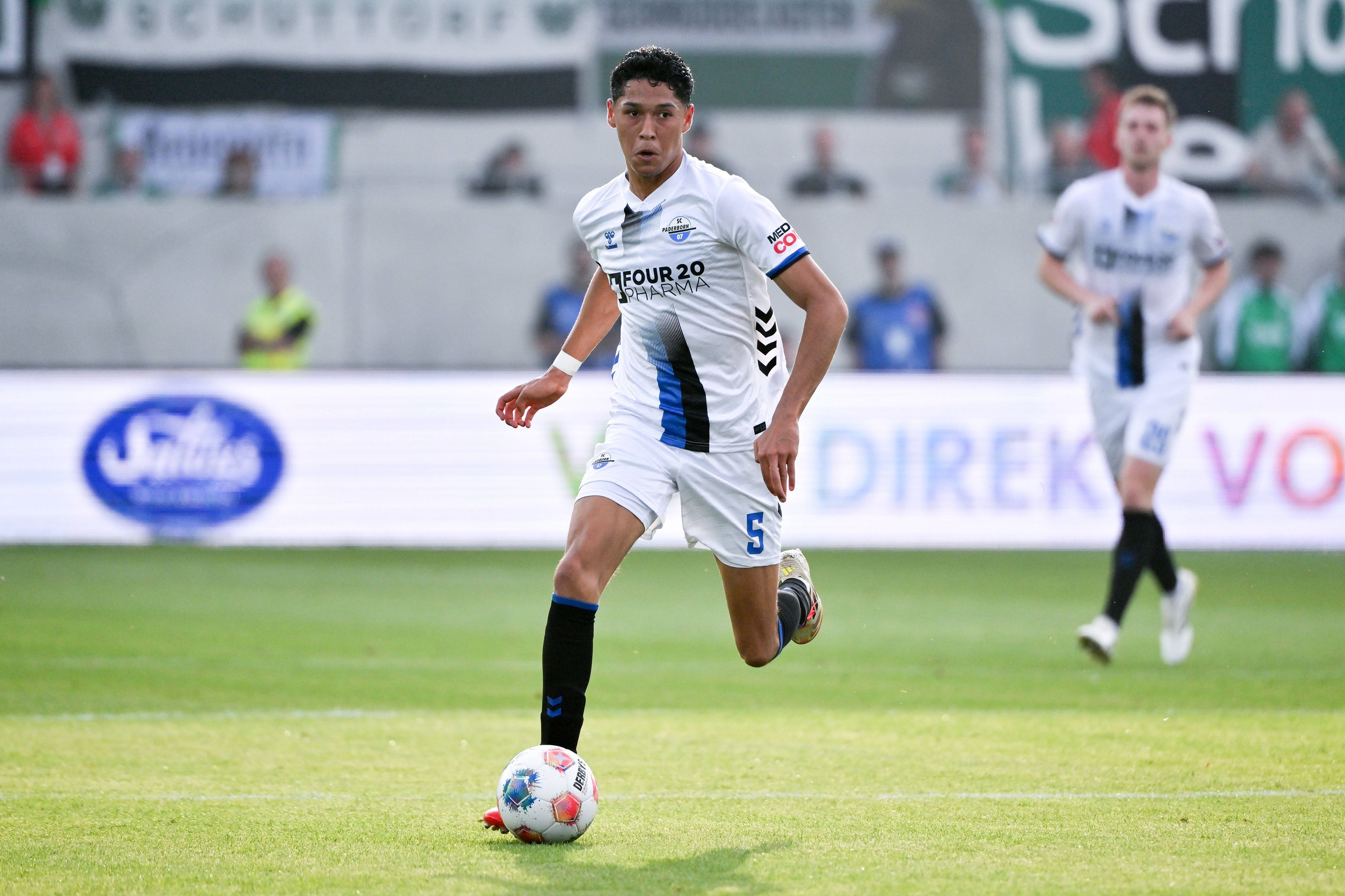 Santiago Castaneda beim SC Paderborn auf dem Platz.
