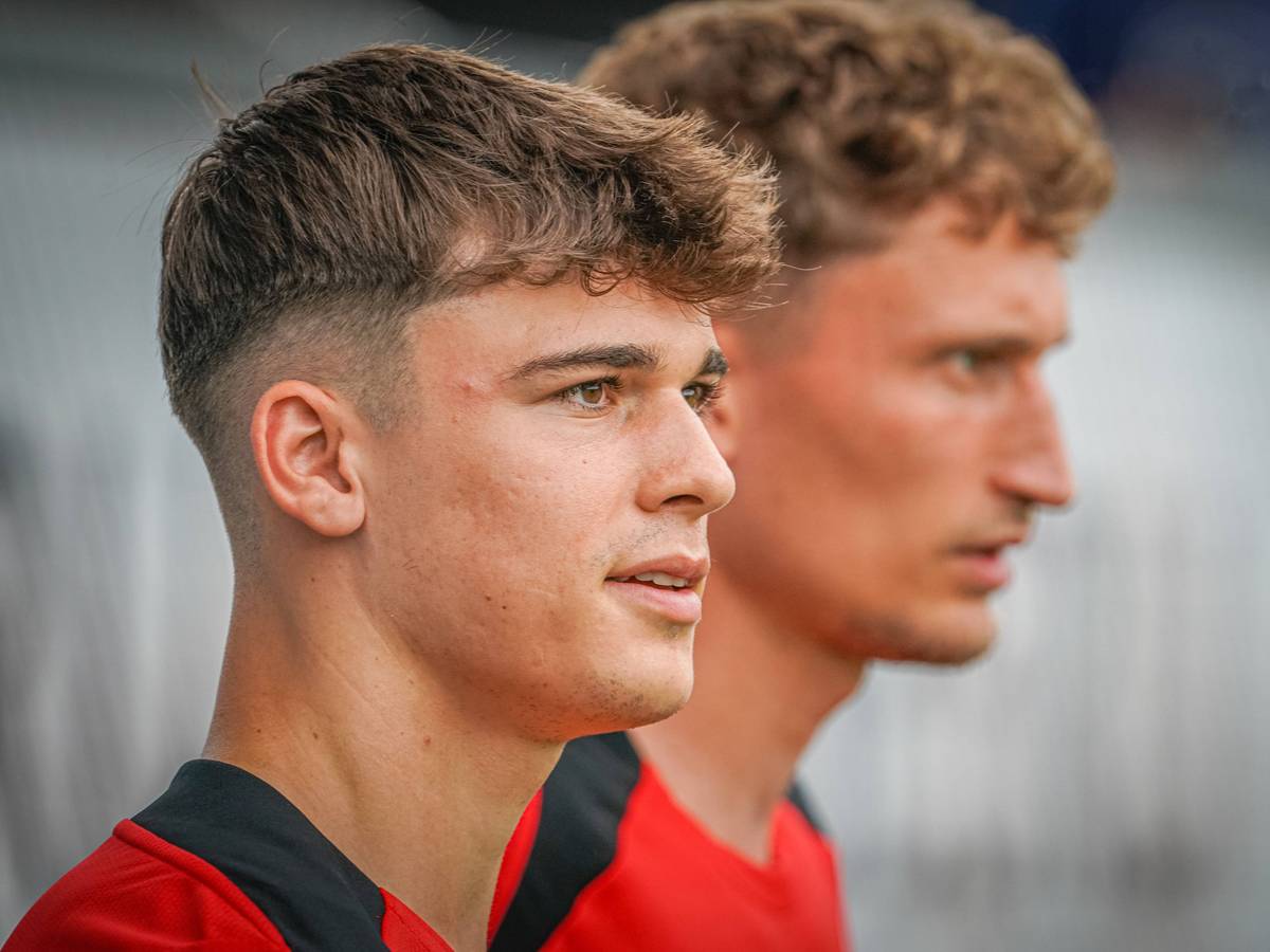 Noah Weißhaupt im Training beim SC Freiburg.