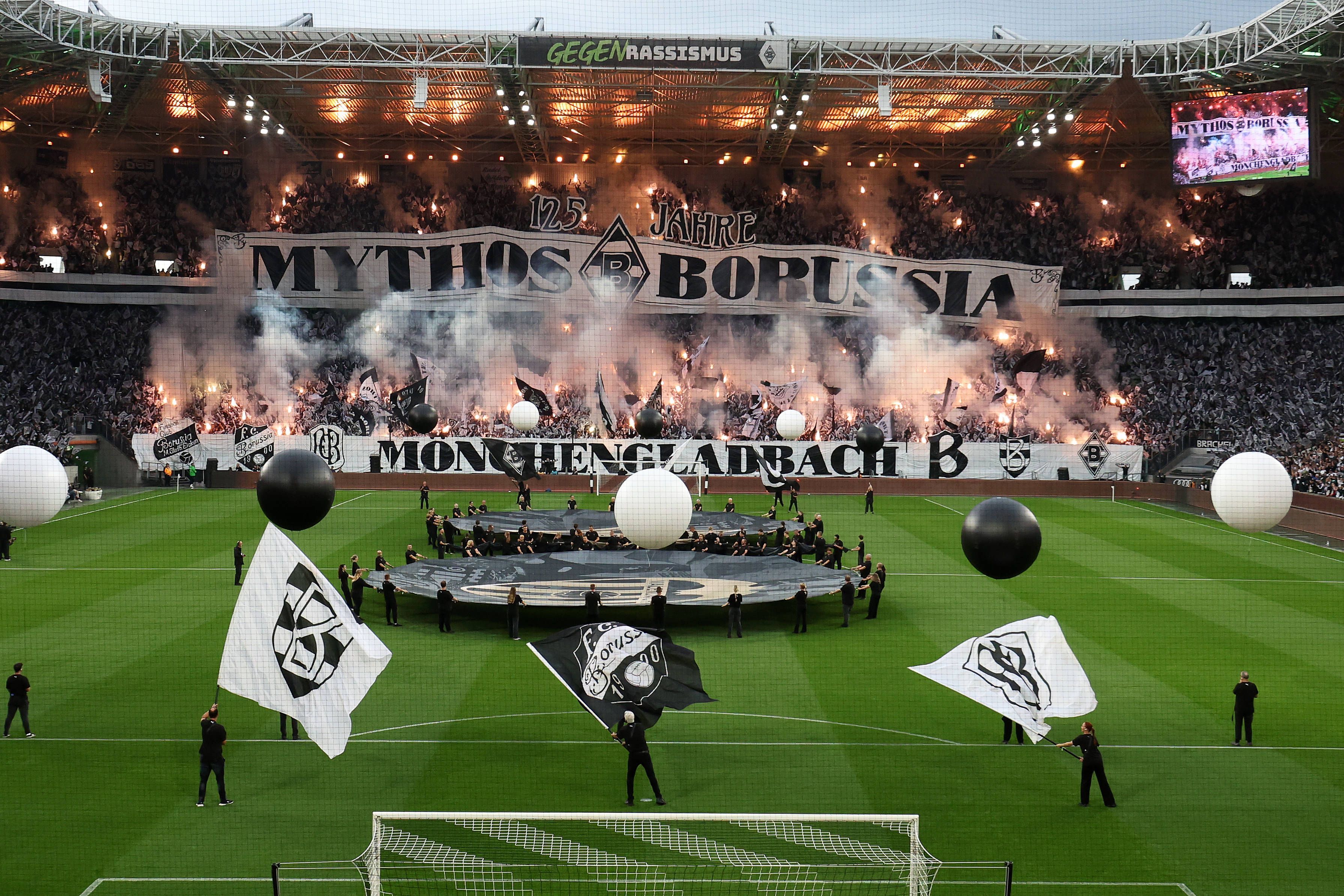 Die Nordkurve im Borussia-Park beim Jubiläumsspiel.