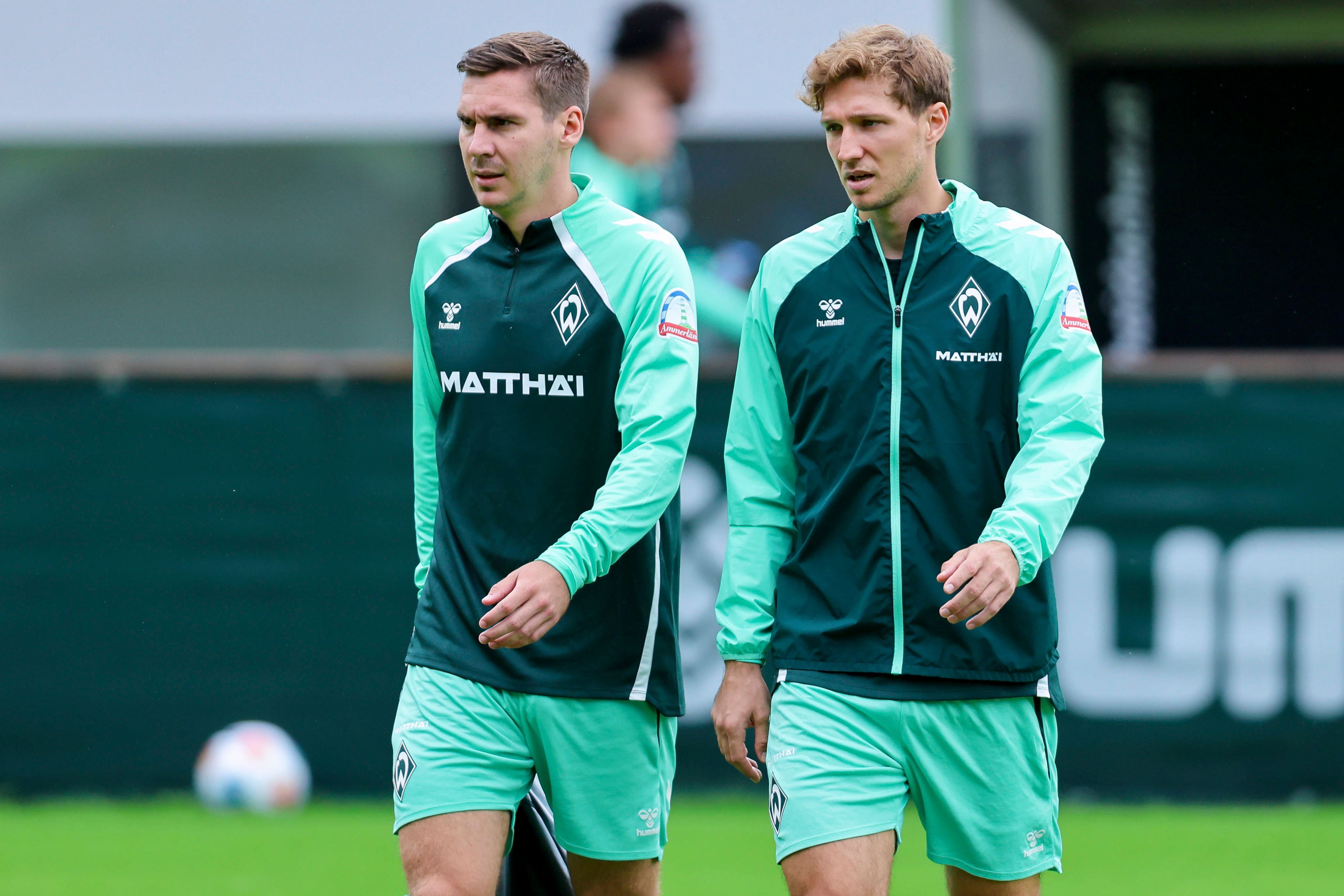 Maximilian Wöber und Niklas Stark im Werder-Training.