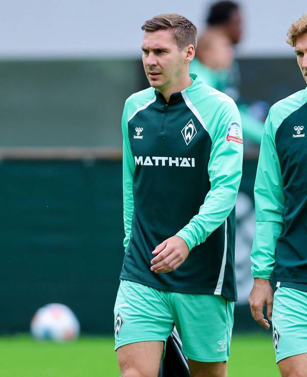 Maximilian Wöber und Niklas Stark im Werder-Training.